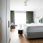 Hotell Alpine Hideaway Zillertalerhof 4*