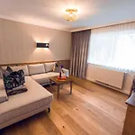 Alpine Hideaway Zillertalerhof 4* مايرهوفن