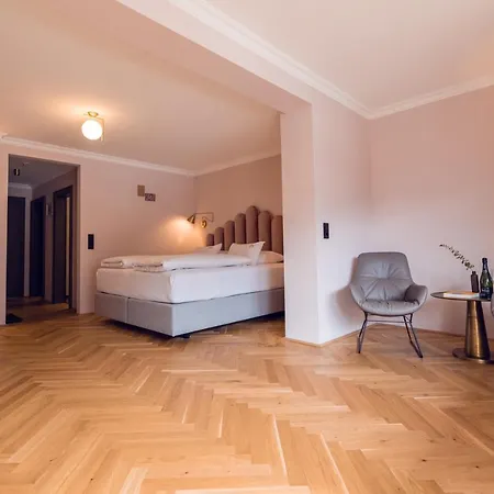 Alpine Hideaway Zillertalerhof Готель Майргофен