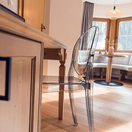 ホテル Alpine Hideaway Zillertalerhof