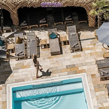Alpine Hideaway Zillertalerhof Готель