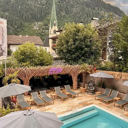 Готель Alpine Hideaway Zillertalerhof