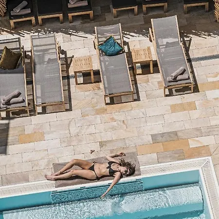 Готель Alpine Hideaway Zillertalerhof Майргофен