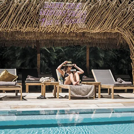 호텔 Alpine Hideaway Zillertalerhof