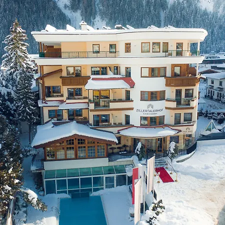 Alpine Hideaway Zillertalerhof 4* مايرهوفن