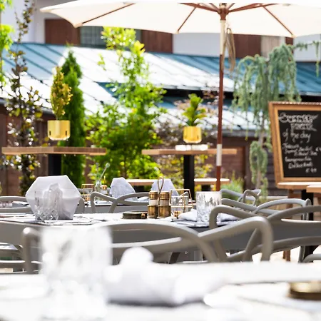 호텔 Alpine Hideaway Zillertalerhof 4*