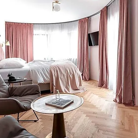 Alpine Hideaway Zillertalerhof Hotel