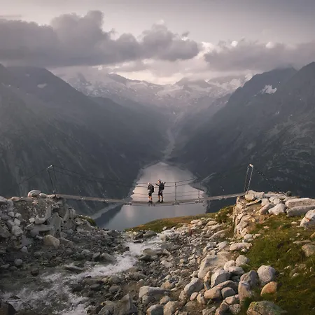Hotel Alpine Hideaway Zillertalerhof 4*