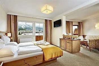 Alpine Hideaway Zillertalerhof Hotel