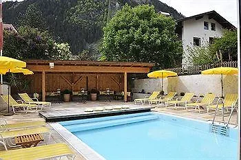 Alpine Hideaway Zillertalerhof