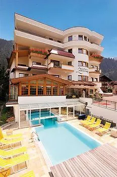 Alpine Hideaway Zillertalerhof Hotel Mayrhofen