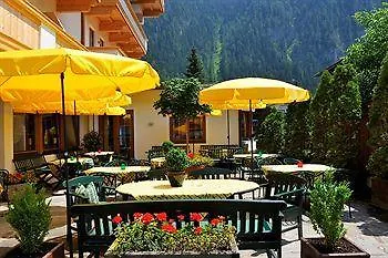 Hotel Alpine Hideaway Zillertalerhof