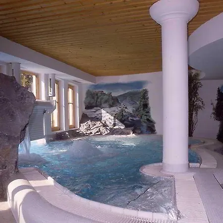 Alpine Hideaway Zillertalerhof Hotel 4*