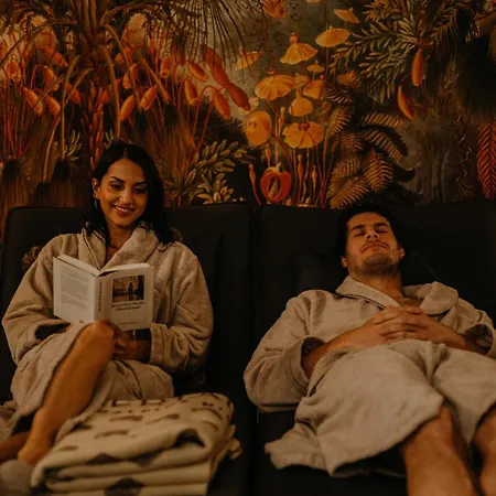 Alpine Hideaway Zillertalerhof 酒店 迈尔霍芬