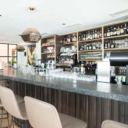 Alpine Hideaway Zillertalerhof 酒店 迈尔霍芬